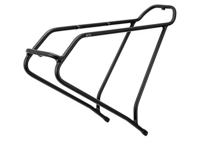 Der ACID Gepäckträger SIC RAIL 29" schwarz von ACID verfügt über eine stabile Metallkonstruktion mit zwei seitlichen Haltestangen und einem flachen Oberteil, ideal für den Transport von Taschen oder Ladung auf Fahrten in Göttingen oder quer durch Niedersachsen.