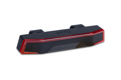 Das ACID E-Bike Gepäckträgerrücklicht PRO-E HPP schwarz BES3 ist ein schlankes, schwarz-rotes, rechteckiges Rücklicht mit oberen Halterungen und dem ACID-Logo. StVZO-geprüft für Sicherheit und Konformität.