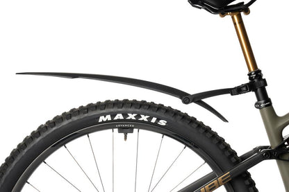 ACID Schutzblech 93832 – Detailaufnahme Hinterrad-Schutzblech am MTB, Freisteller