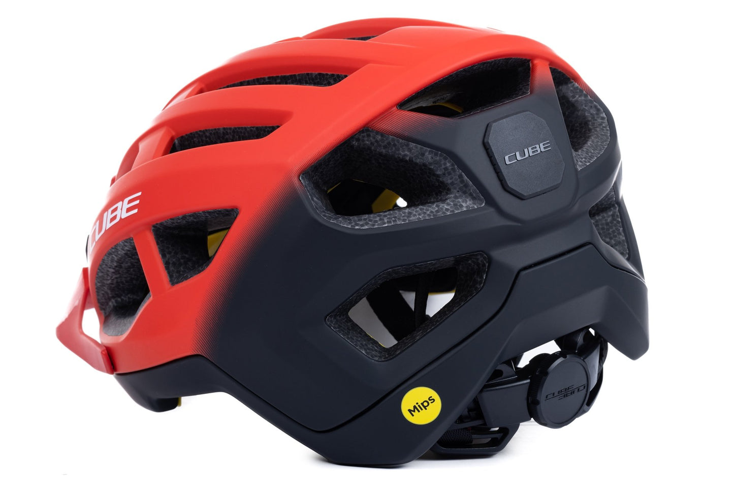 Der CUBE Helm OFFPATH rot / MTB Race Helm von Cube verfügt über eine Double-In-Mould-Konstruktion, Belüftungsschlitze, MIPS-Integrations-Sicherheitslabel und einen verstellbaren Kinnriemen, hier von hinten.