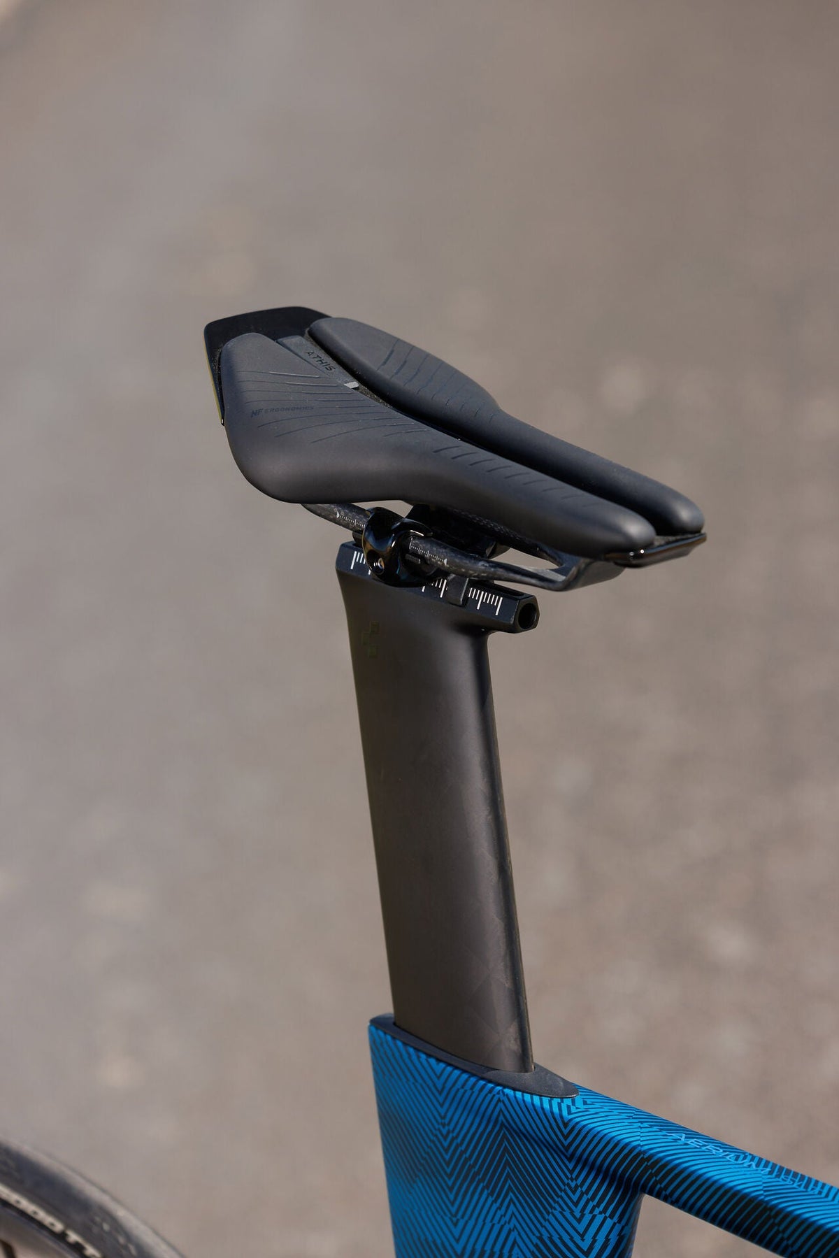Cube Aerium C:68X SLT liquidbluegrid´n´chrome 2027 – Triathlonrad – Detailansicht 2