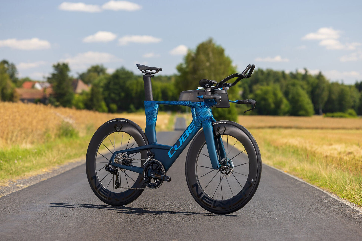 Cube Aerium C:68X SLT liquidbluegrid´n´chrome 2027 – Triathlonrad – Seitenansicht 4