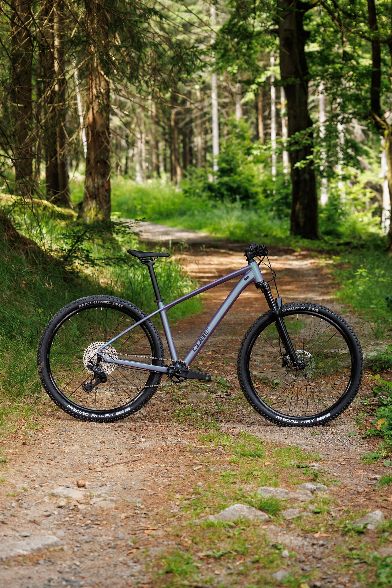 Cube Aim SLT mysticpurple´n´black 2027 – Mountainbike Hardtail – Seitenansicht 2