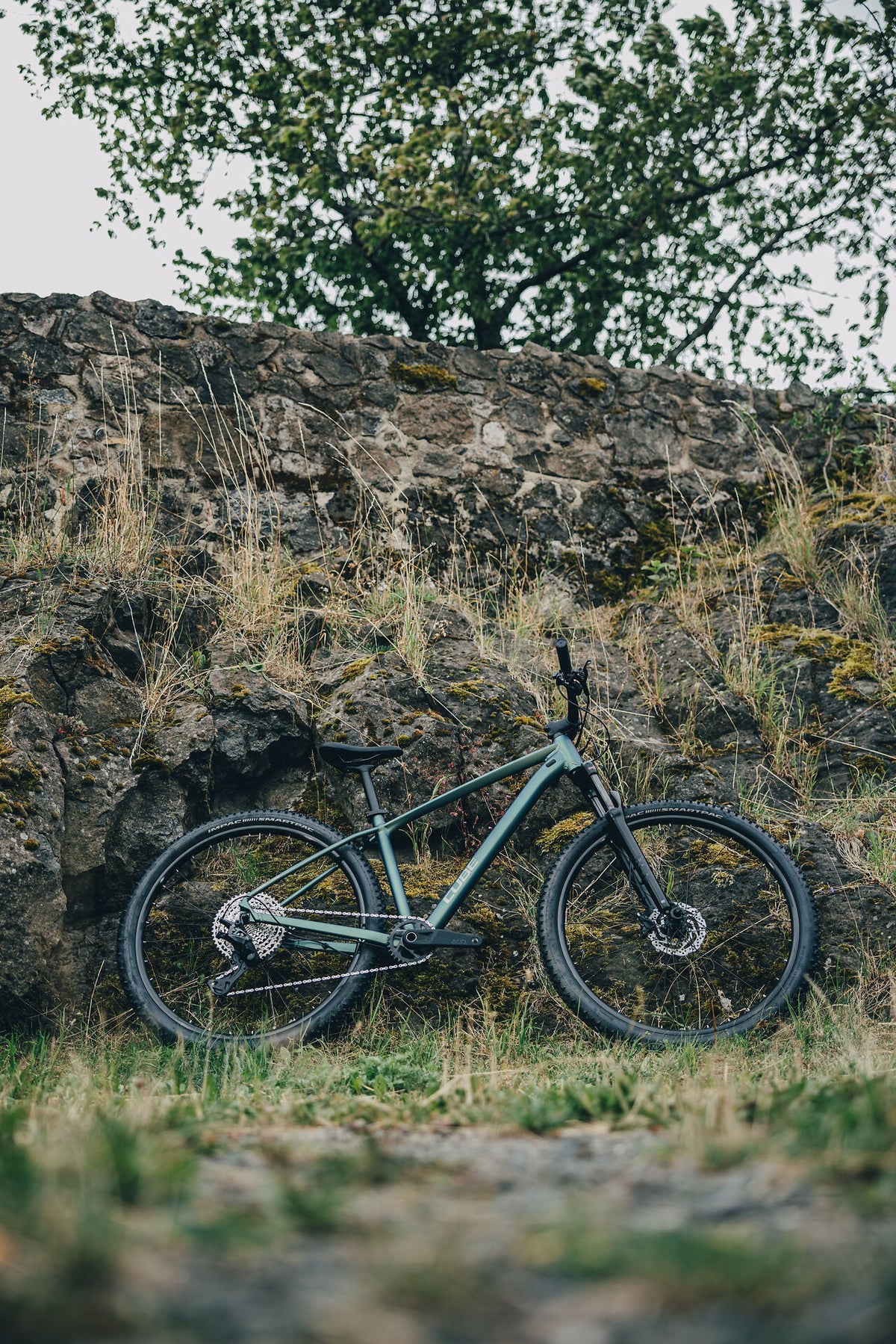 Cube Aim SLX shiftverde´n´chrome 2027 – Mountainbike Hardtail – Seitenansicht 2
