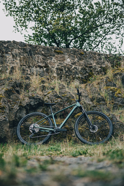 Cube Aim SLX shiftverde´n´chrome 2027 – Mountainbike Hardtail – Seitenansicht 2