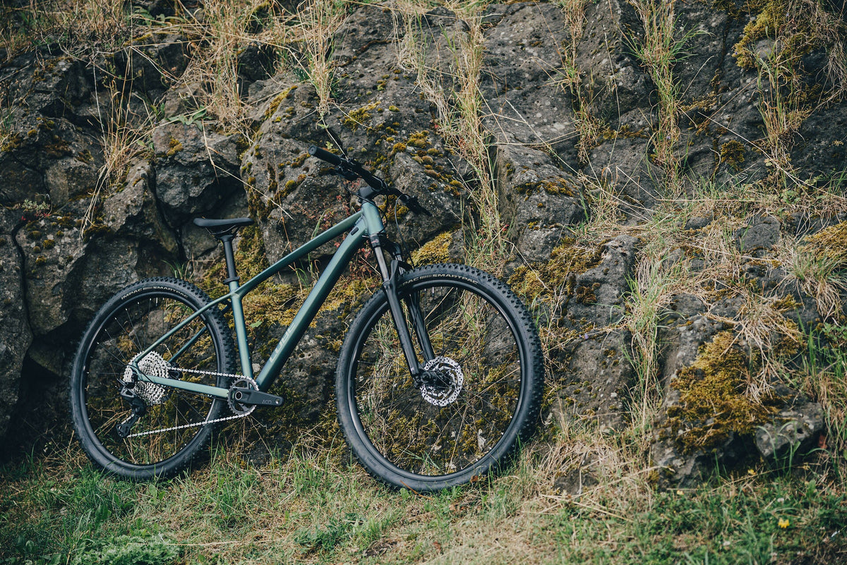 Cube Aim SLX shiftverde´n´chrome 2027 – Mountainbike Hardtail – Seitenansicht 4