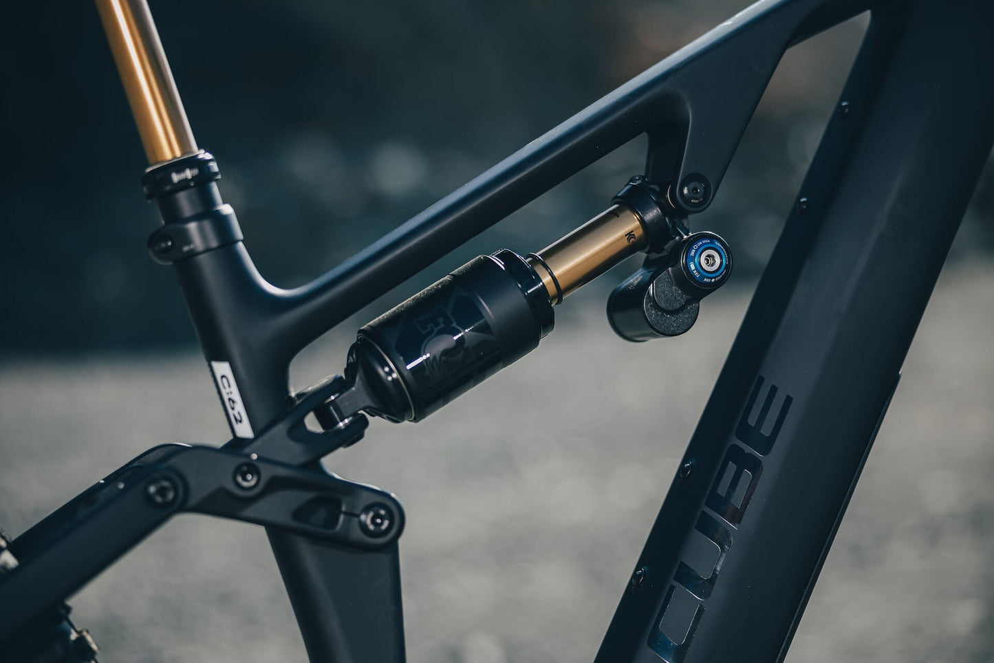 Cube AMS Hybrid 177 C:62 AT 600X carbon´n´white 2027 – E-Mountainbike Fully – Detailansicht 7