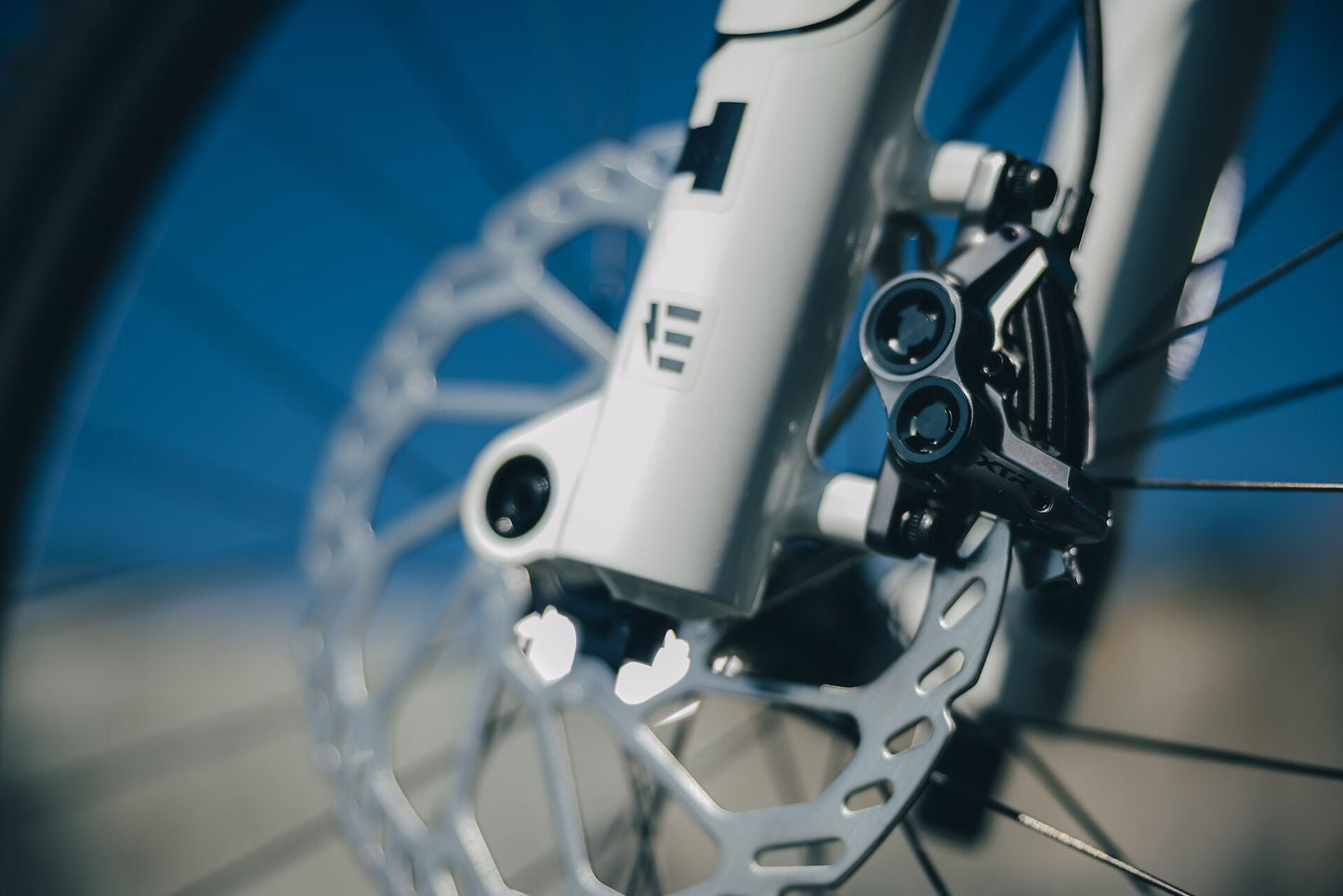 Cube AMS Hybrid 177 C:62 AT 600X carbon´n´white 2027 – E-Mountainbike Fully – Detailansicht 13