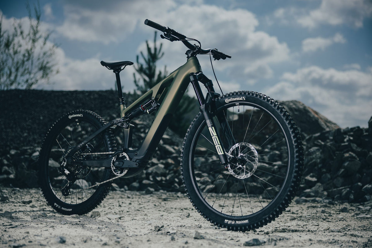 Cube AMS Hybrid 177 C:62 TM 600X reedgreen´n´gills 2027 – E-Mountainbike Fully – Seitenansicht 4