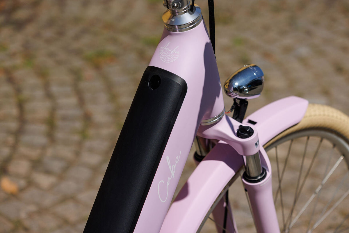 Cube Aruba Hybrid 600 cottoncandy´n´creme Easy Entry 2027 – E-Trekkingrad – Detailansicht 1