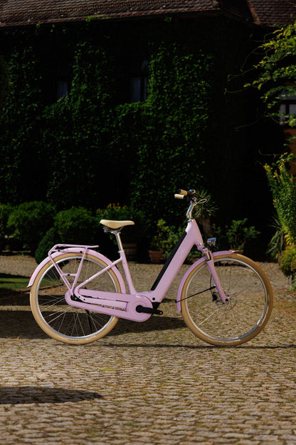 Cube Aruba Hybrid 600 cottoncandy´n´creme Easy Entry 2027 – E-Trekkingrad – Seitenansicht 2