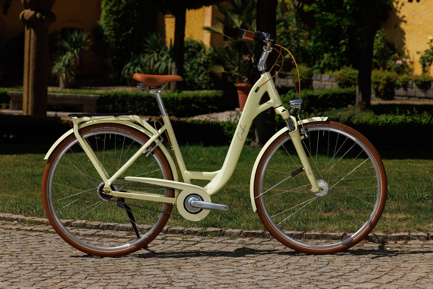 Cube Aruba sunnyday´n´brown Easy Entry 2027 – Trekkingrad – Seitenansicht 1