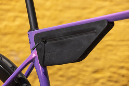 Cube Attain C:62 SLT cosmicpurple´n´black 2027 – Rennrad – Detailansicht 1