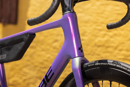 Cube Attain C:62 SLT cosmicpurple´n´black 2027 – Rennrad – Detailansicht 7