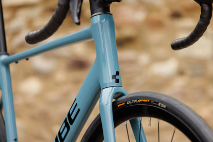 Cube Attain Pro surfblue´n´black 2027 – Rennrad – Detailansicht 5