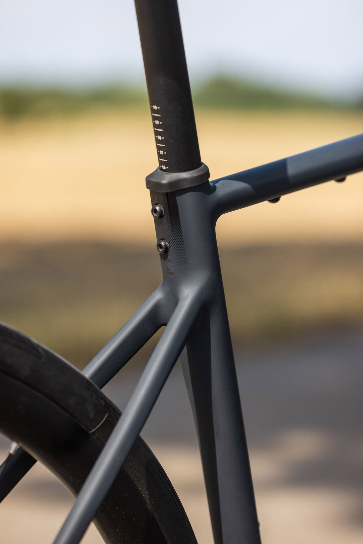 Cube Attain SLX black´n´chrome 2027 – Rennrad – Detailansicht 10