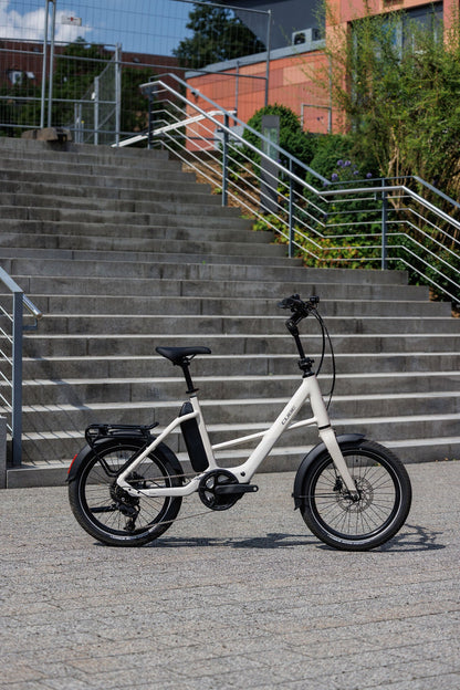 Cube Compact Hybrid 540 cotton´n´reflex 2027 – E-Citybike – Seitenansicht 2