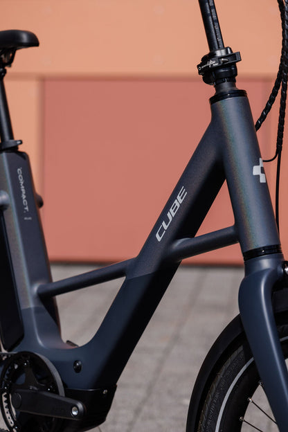 Cube Compact Hybrid Deluxe 540 nightsky´n´grey 2027 – E-Citybike – Detailansicht 8