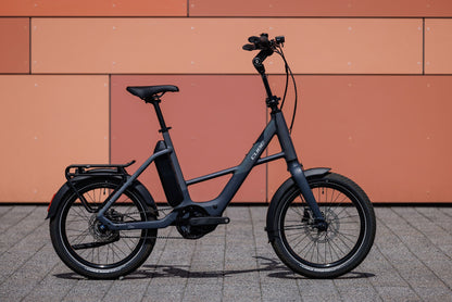Cube Compact Hybrid Deluxe 540 nightsky´n´grey 2027 – E-Citybike – Seitenansicht 2