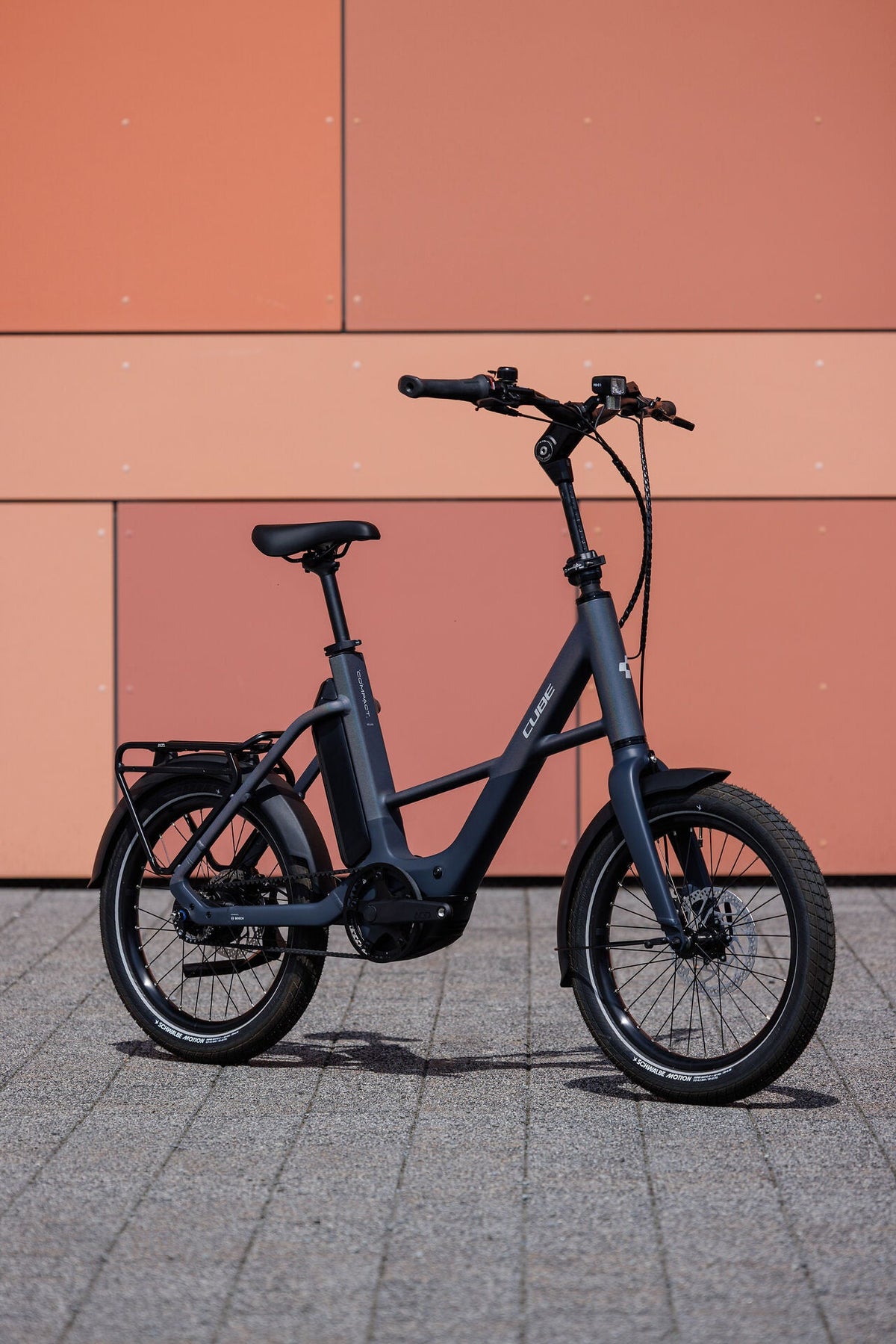 Cube Compact Hybrid Deluxe 540 nightsky´n´grey 2027 – E-Citybike – Seitenansicht 3