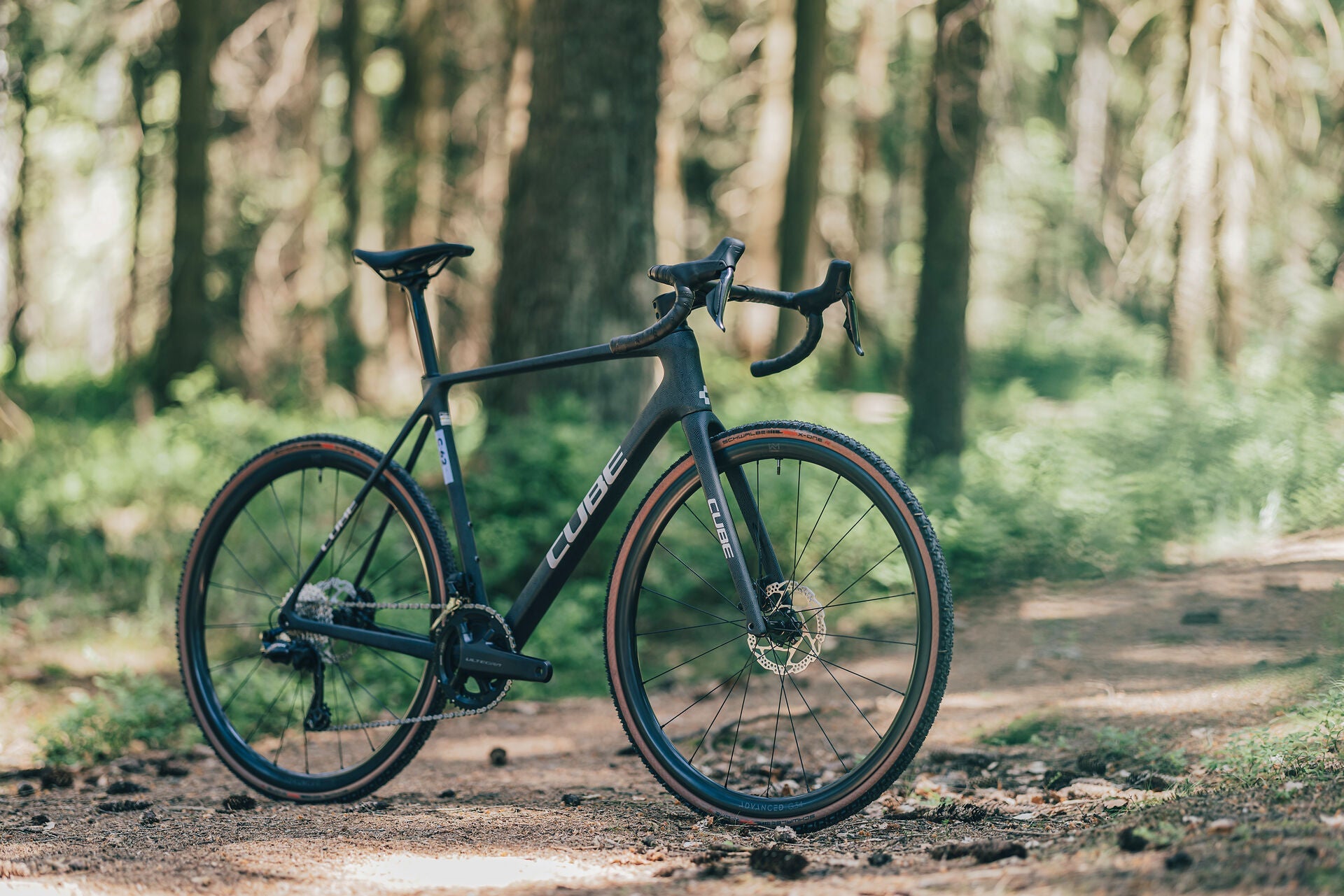 Cube Cross Race C:62 Race carbon´n´crisscross 2027 – Cyclocrossrad – Seitenansicht 4