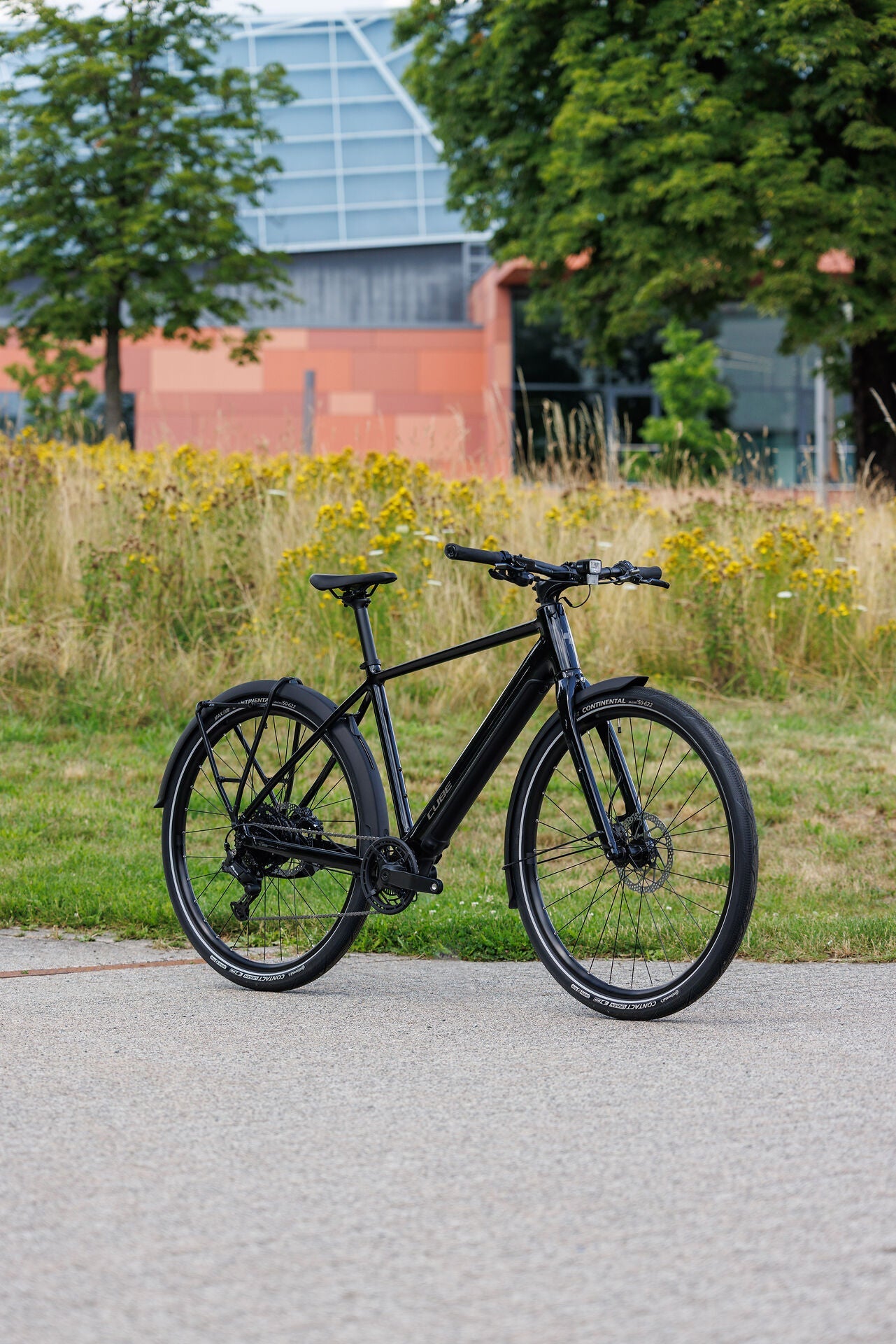 Cube Editor Hybrid ONE 360 FE black´n´irongrey 2027 – E-Citybike – Seitenansicht 4