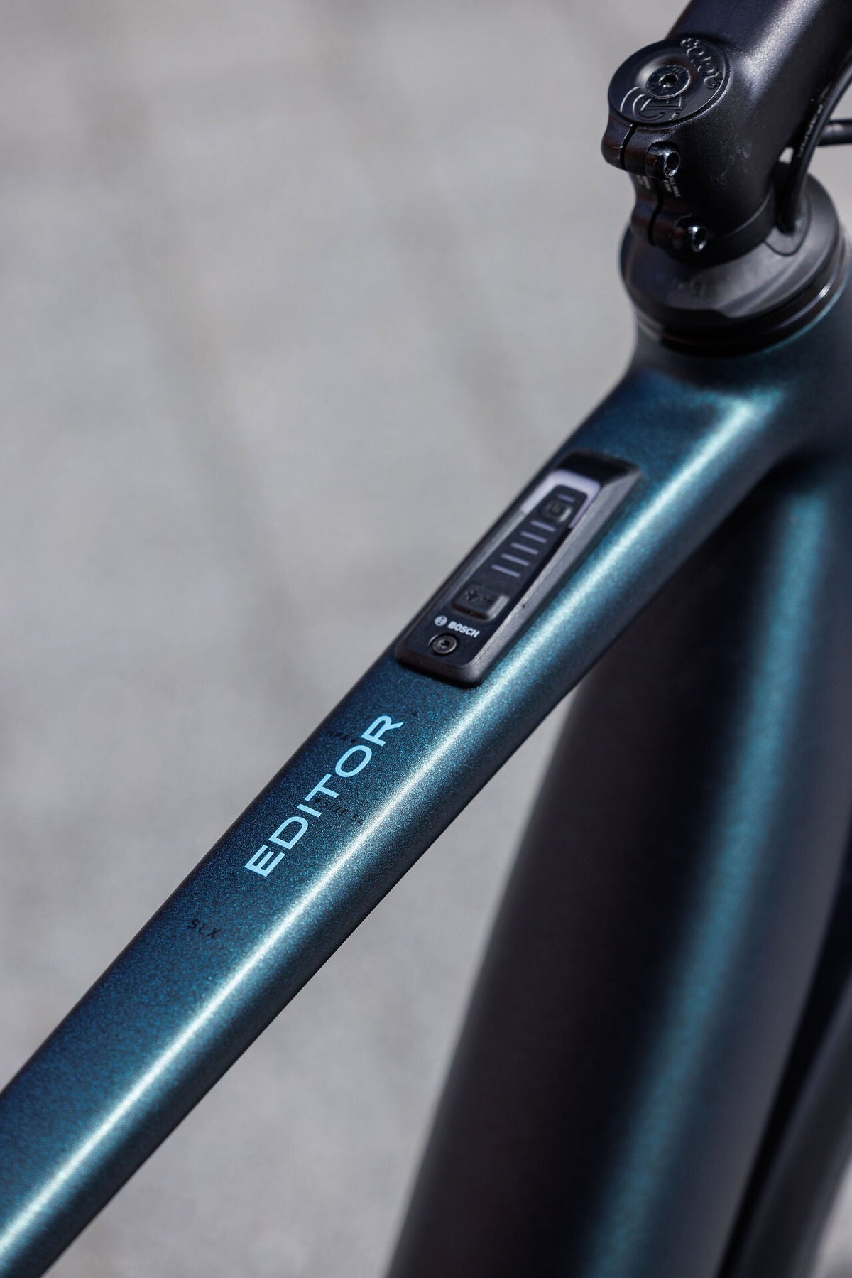 Cube Editor Hybrid SLX 400X FE glitterteal´n´black 2027 – E-Citybike – Detailansicht 8