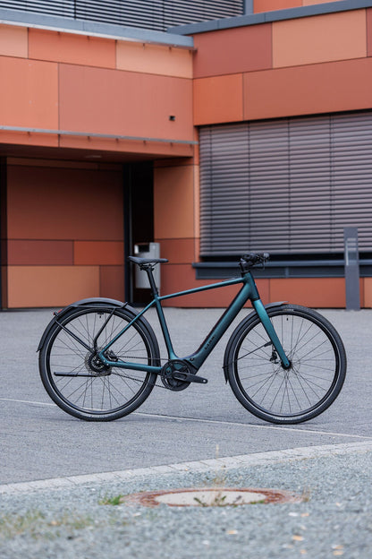 Cube Editor Hybrid SLX 400X FE glitterteal´n´black 2027 – E-Citybike – Seitenansicht 2