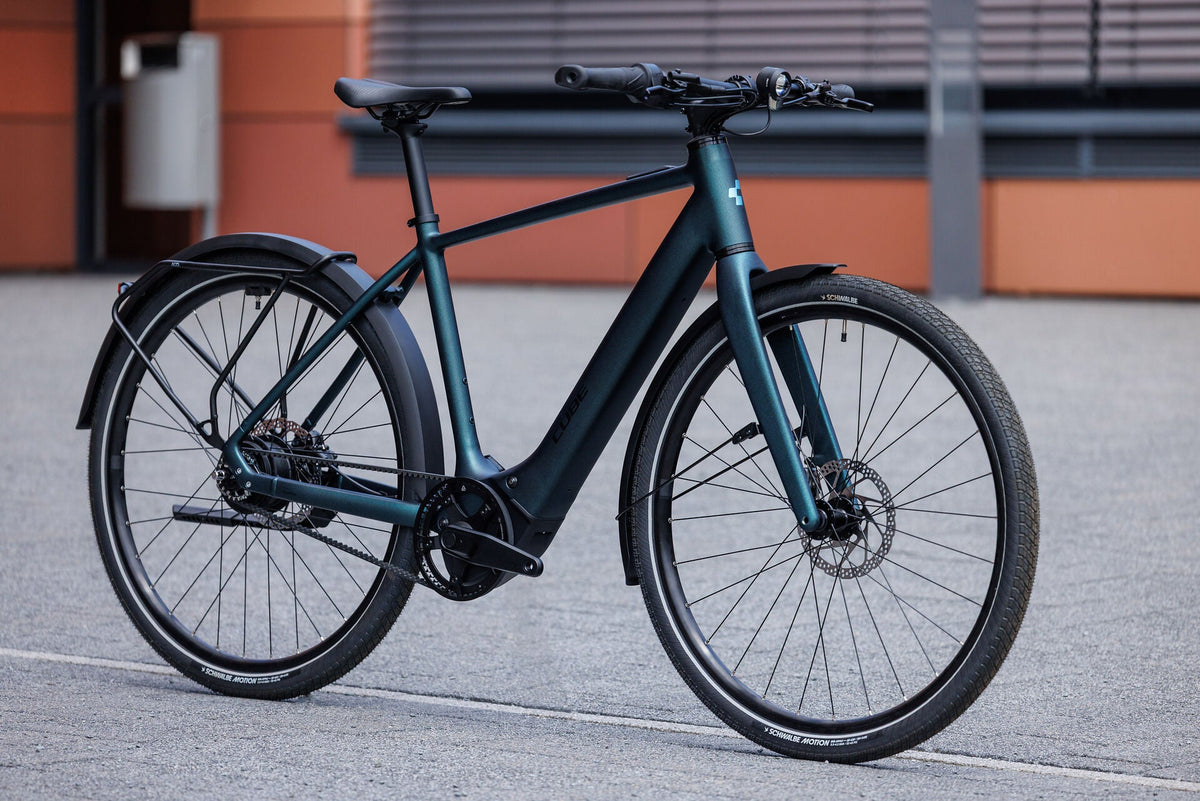 Cube Editor Hybrid SLX 400X FE glitterteal´n´black 2027 – E-Citybike – Seitenansicht 3