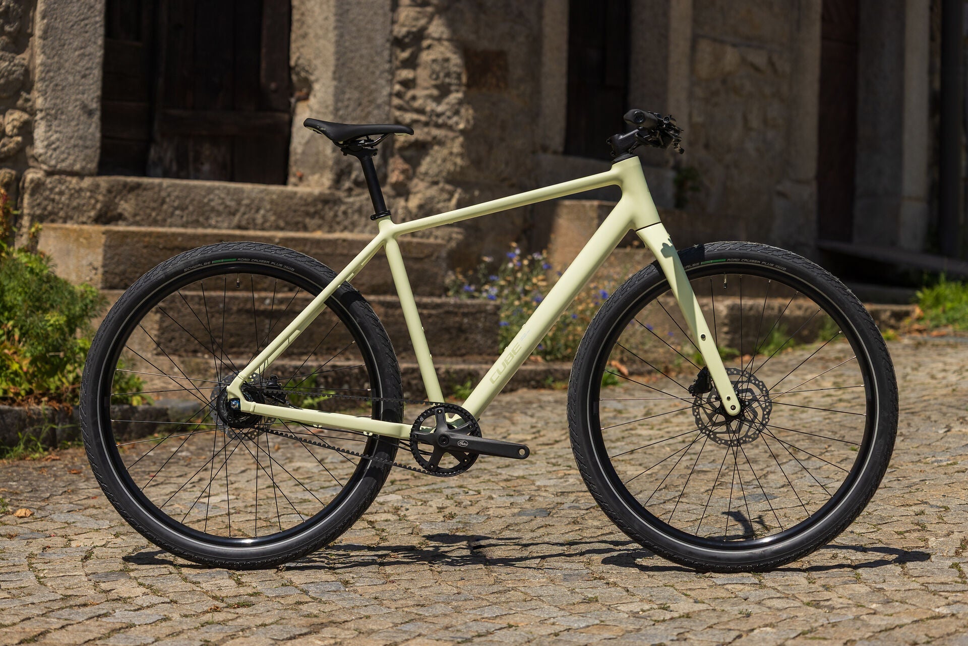 Cube Editor Pro mellowyellow´n´lilac 2027 – Citybike – Seitenansicht 1