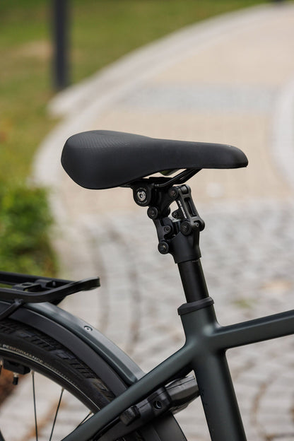 Cube Kathmandu Hybrid Deluxe Pro 800 blackforest´n´chrome 2027 – E-Trekkingrad – Detailansicht 4