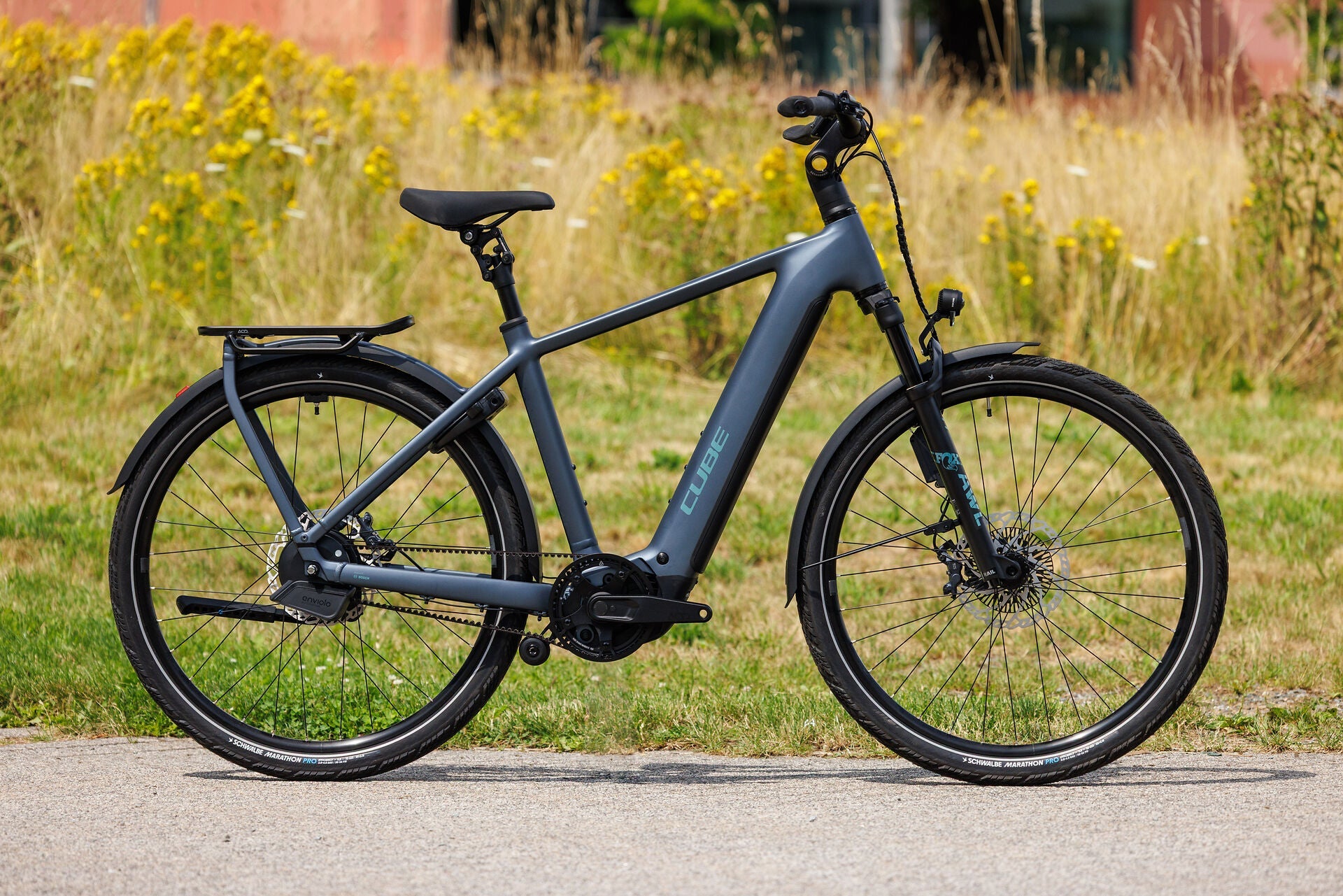 Cube Kathmandu Hybrid Deluxe SLX 800 mineralblue´n´blue 2027 – E-Trekkingrad – Seitenansicht 1