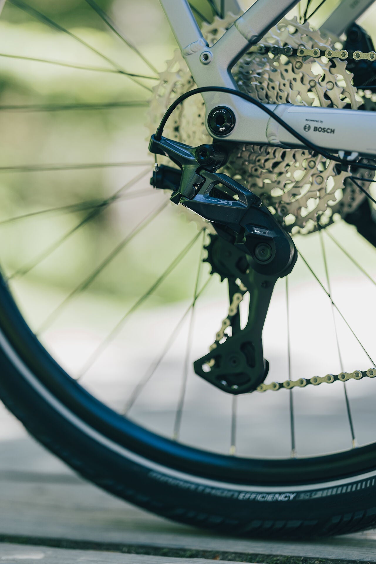 Cube Kathmandu Hybrid EXC 800 slategrey´n´chrome 2027 – E-Trekkingrad – Detailansicht 1