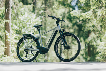 Cube Kathmandu Hybrid EXC 800 slategrey´n´chrome 2027 – E-Trekkingrad – Seitenansicht 3