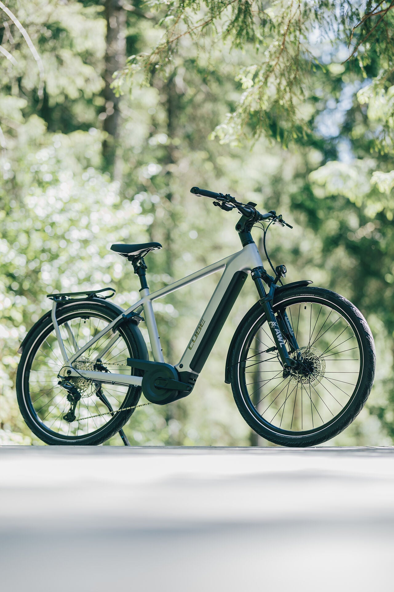 Cube Kathmandu Hybrid EXC 800 slategrey´n´chrome 2027 – E-Trekkingrad – Seitenansicht 4
