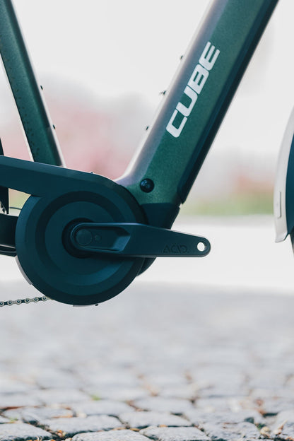 Cube Kathmandu Hybrid EXC 800 stellar´n´chrome 2027 – E-Trekkingrad – Detailansicht 1