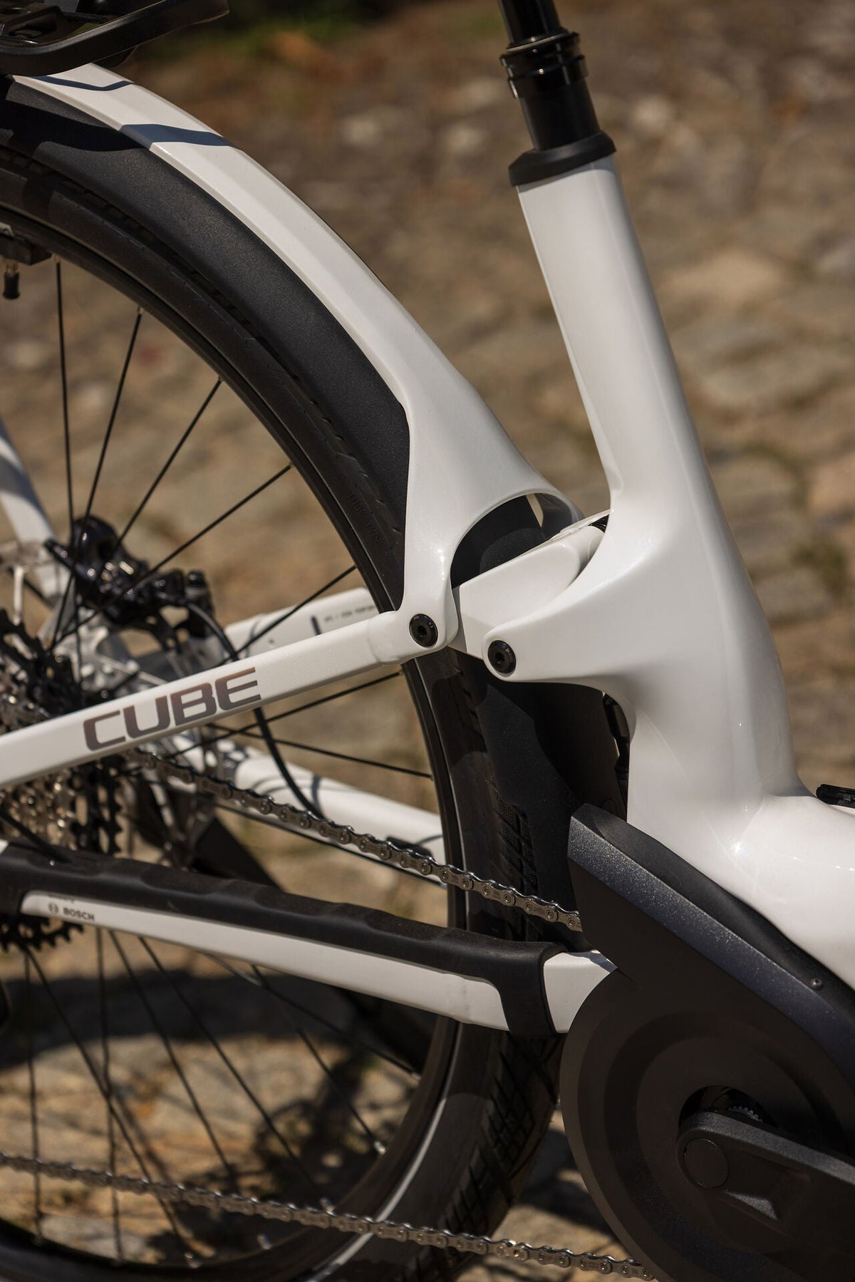 Cube Kathmandu Hybrid ONE11 HPC SLX 800 metallicwhite´n´prizm Easy Entry 2027 – E-Crossrad – Detailansicht 6