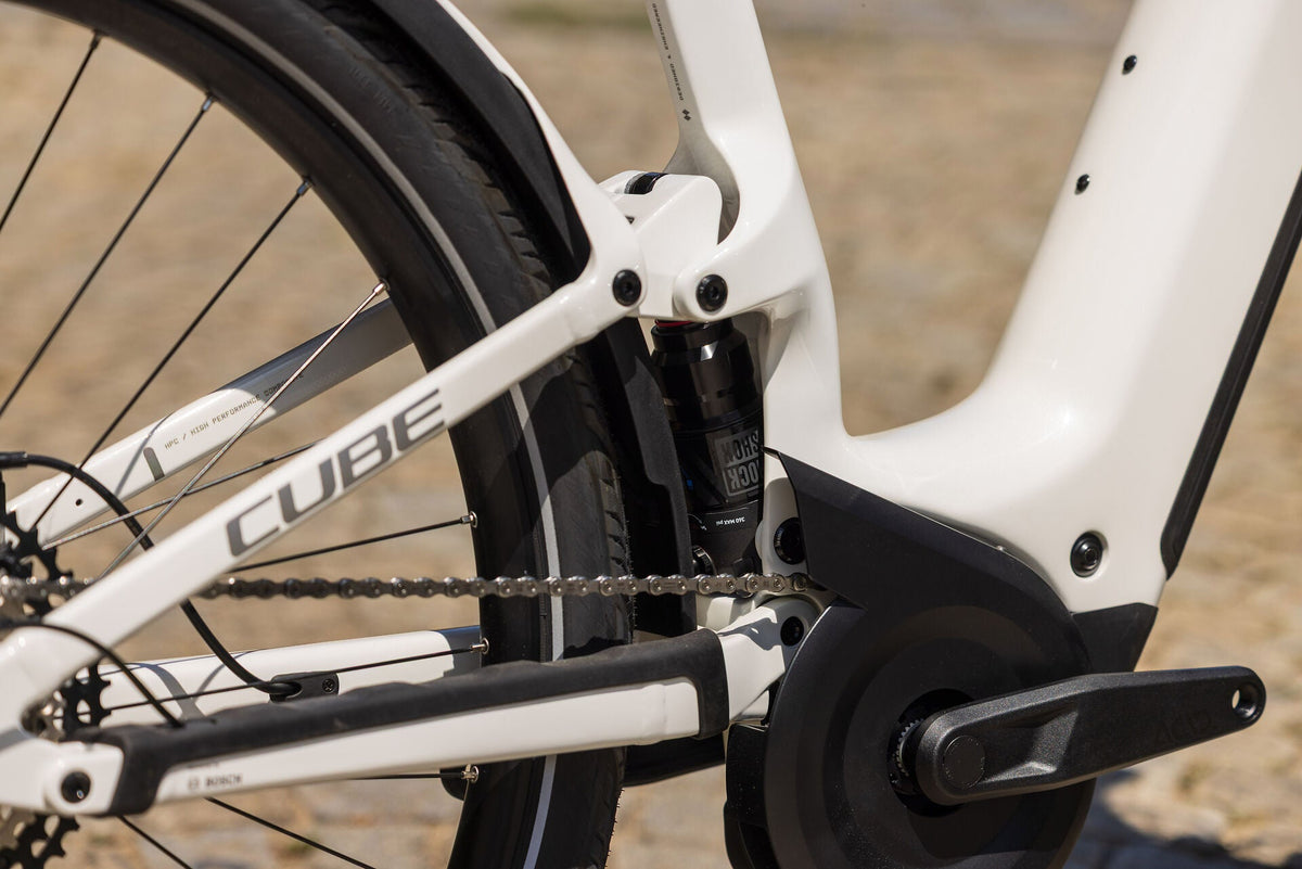 Cube Kathmandu Hybrid ONE11 HPC SLX 800 metallicwhite´n´prizm Easy Entry 2027 – E-Crossrad – Detailansicht 9