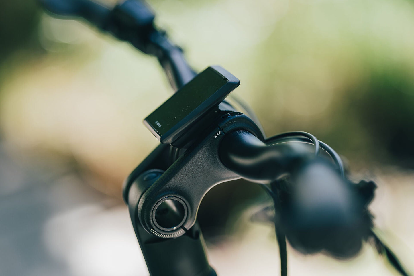 Cube Kathmandu Hybrid Pro 800 smaragdgrey´n´black 2027 – E-Trekkingrad – Detailansicht 13