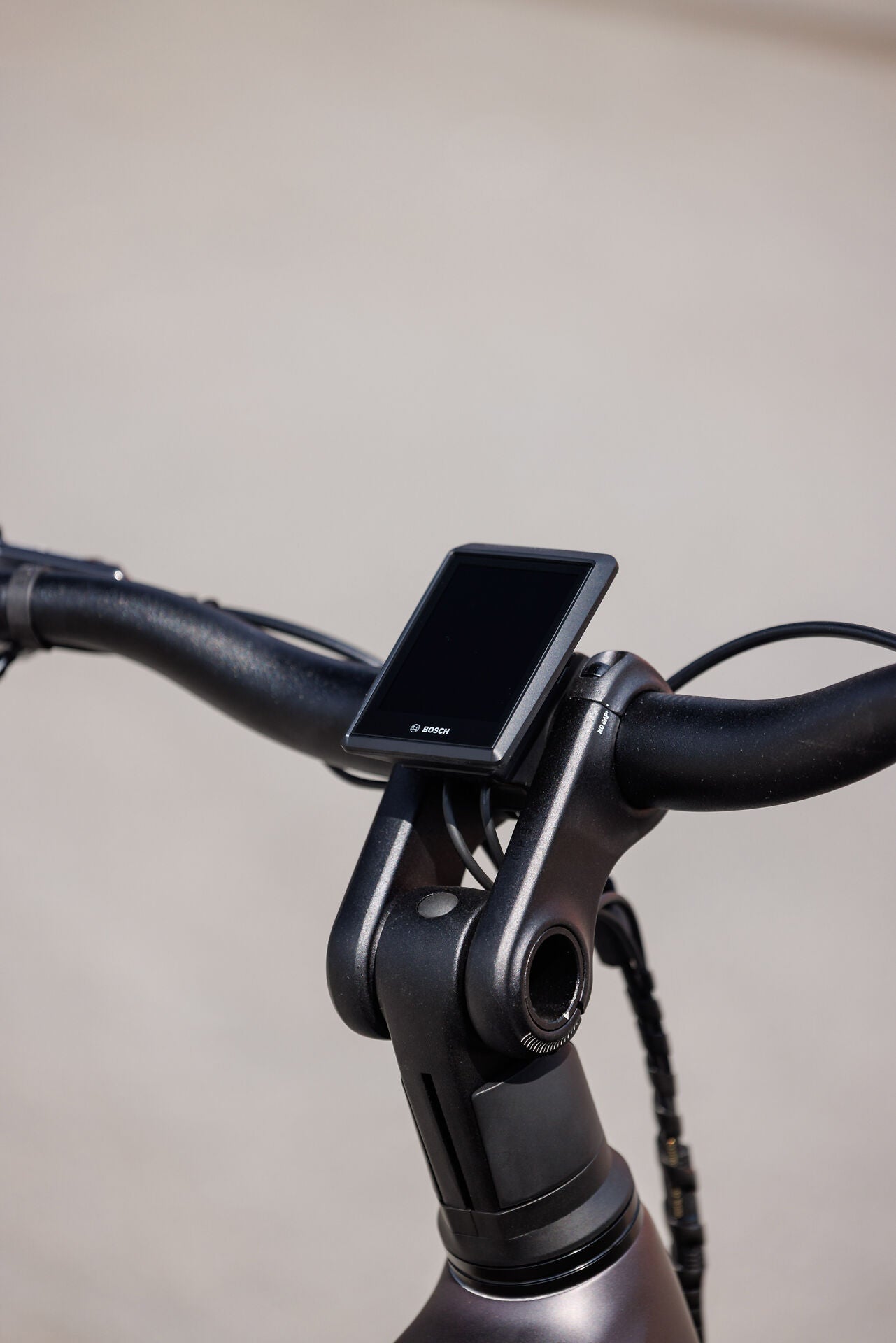 Cube Kathmandu Hybrid SLT 800 mysticgraphite´n´reflex 2027 – E-Trekkingrad – Detailansicht 10