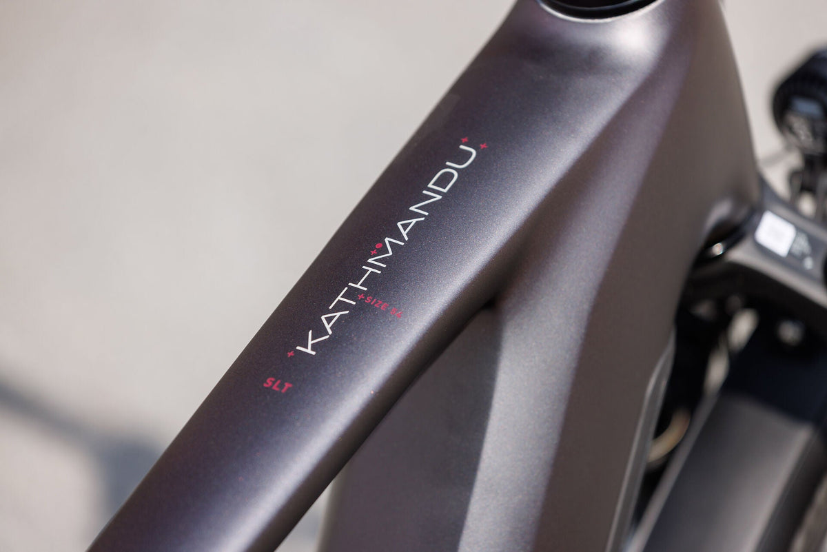 Cube Kathmandu Hybrid SLT 800 mysticgraphite´n´reflex 2027 – E-Trekkingrad – Detailansicht 11