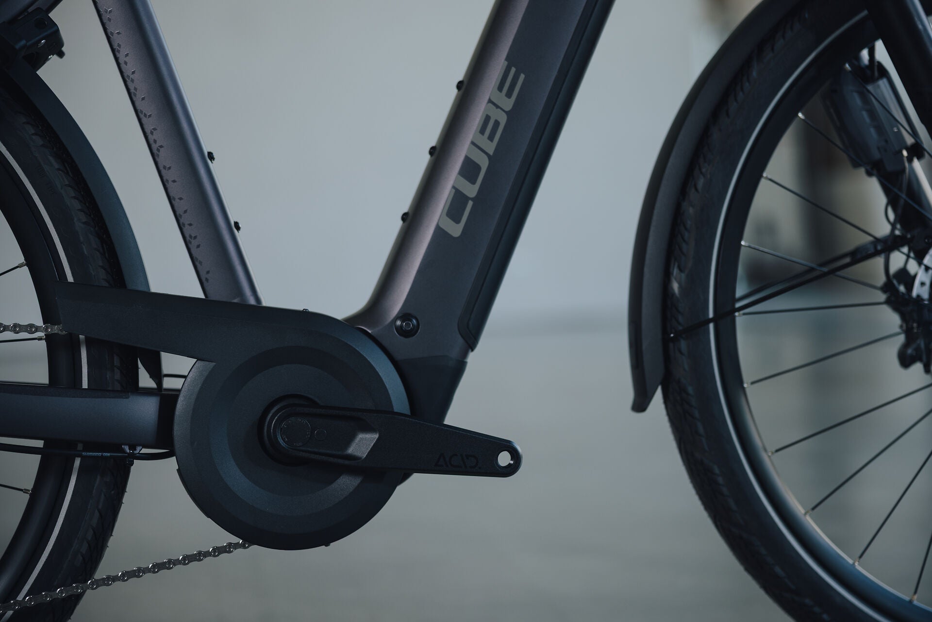 Cube Kathmandu Hybrid SLT 800 mysticgraphite´n´reflex Easy Entry 2027 – E-Trekkingrad – Detailansicht 2