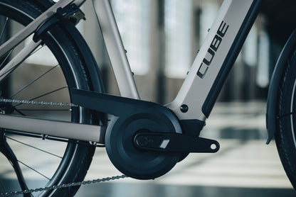 Cube Kathmandu Hybrid SLX 800 flashstone´n´chrome 2027 – E-Trekkingrad – Detailansicht 2