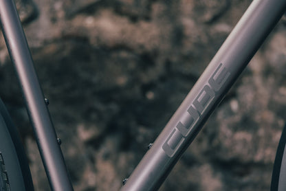 Cube Kathmandu SLX mysticgraphite´n´reflex 2027 – Trekkingrad – Detailansicht 3