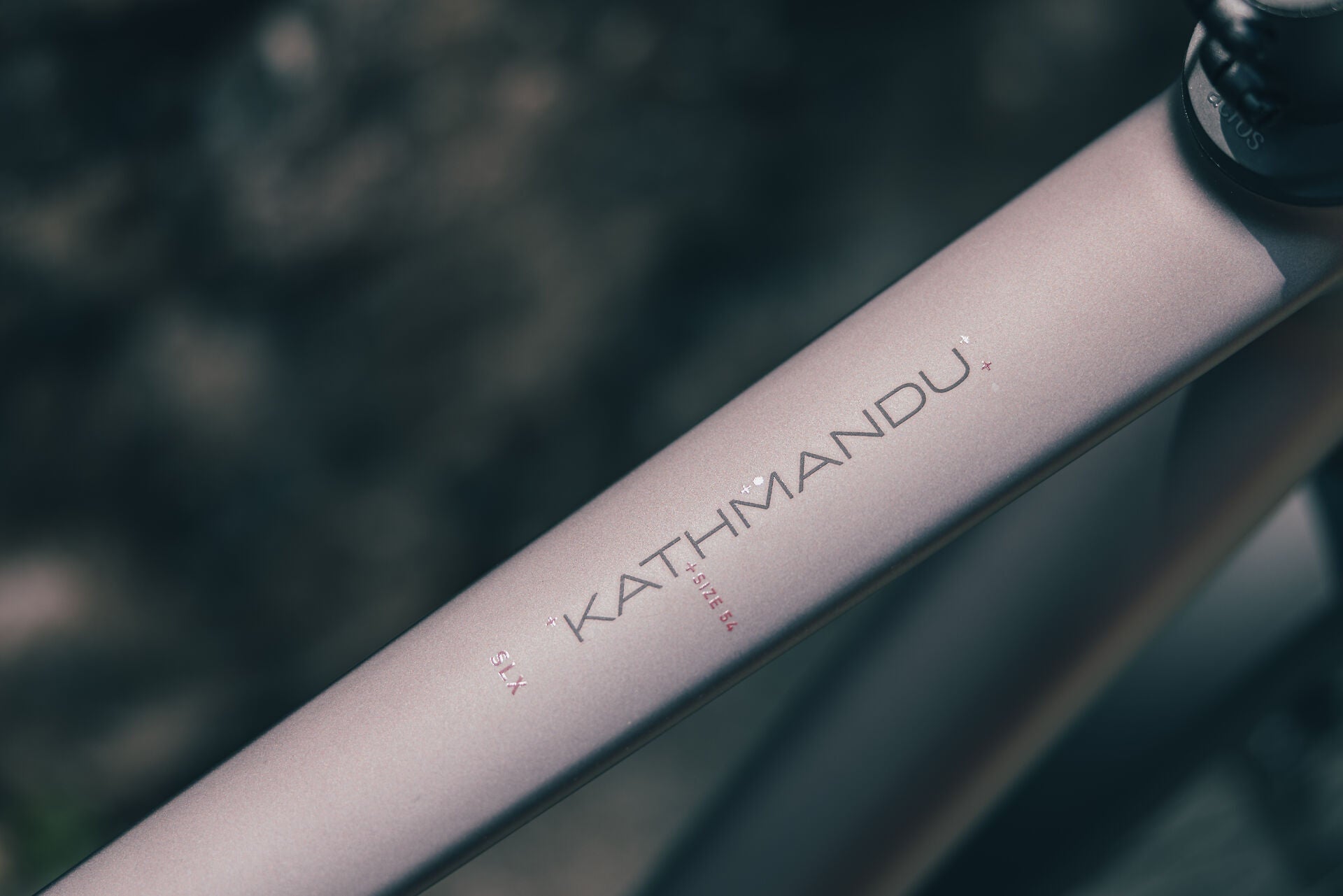 Cube Kathmandu SLX mysticgraphite´n´reflex 2027 – Trekkingrad – Detailansicht 10