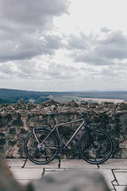 Cube Kathmandu SLX mysticgraphite´n´reflex 2027 – Trekkingrad – Seitenansicht 4