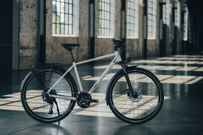 Cube Nature EXC FE glintsand´n´black 2027 – Crossrad – Seitenansicht 1
