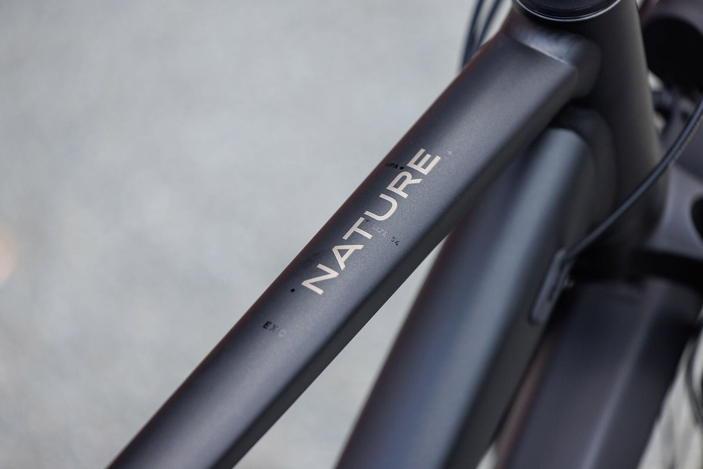 Cube Nature EXC FE grey´n´chrome 2027 – Crossrad – Detailansicht 9