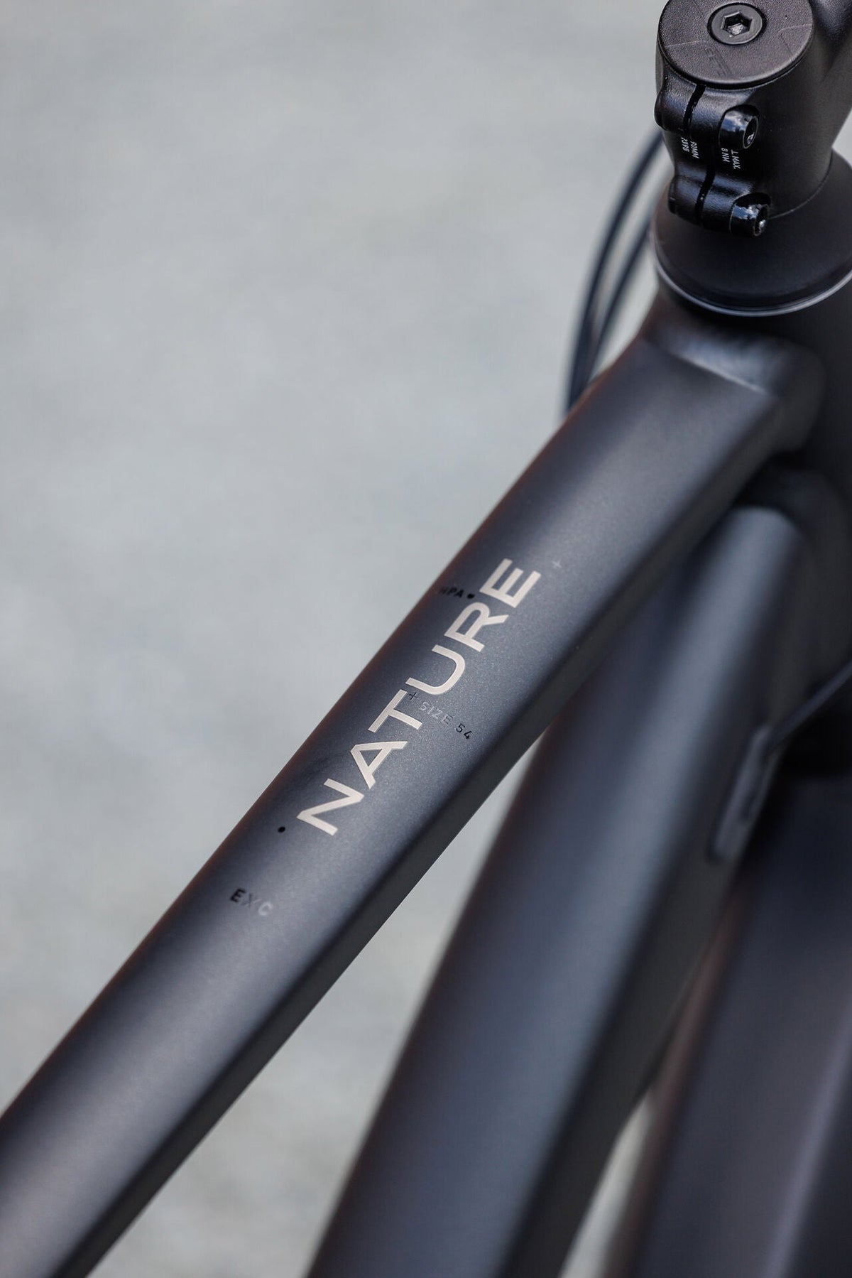 Cube Nature EXC FE grey´n´chrome 2027 – Crossrad – Detailansicht 10