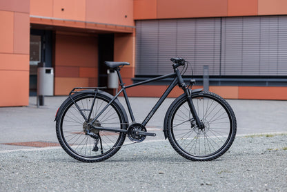 Cube Nature EXC FE grey´n´chrome 2027 – Crossrad – Seitenansicht 2